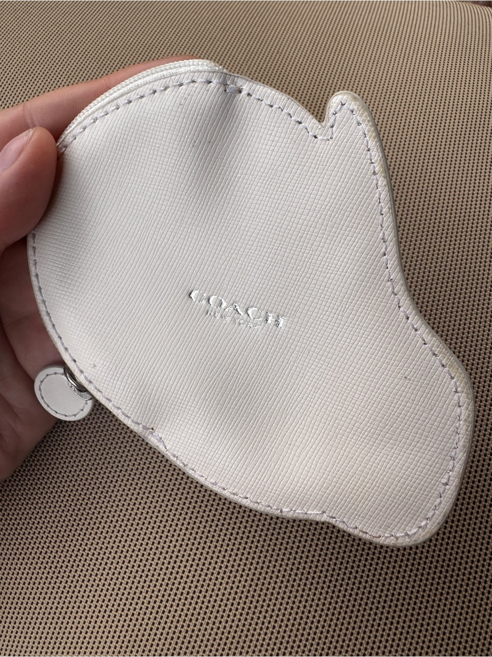 Coach Bunny Rabbit White Leather Coin Purse Wallet Pouch Rare Novelty - Picture 6 of 11